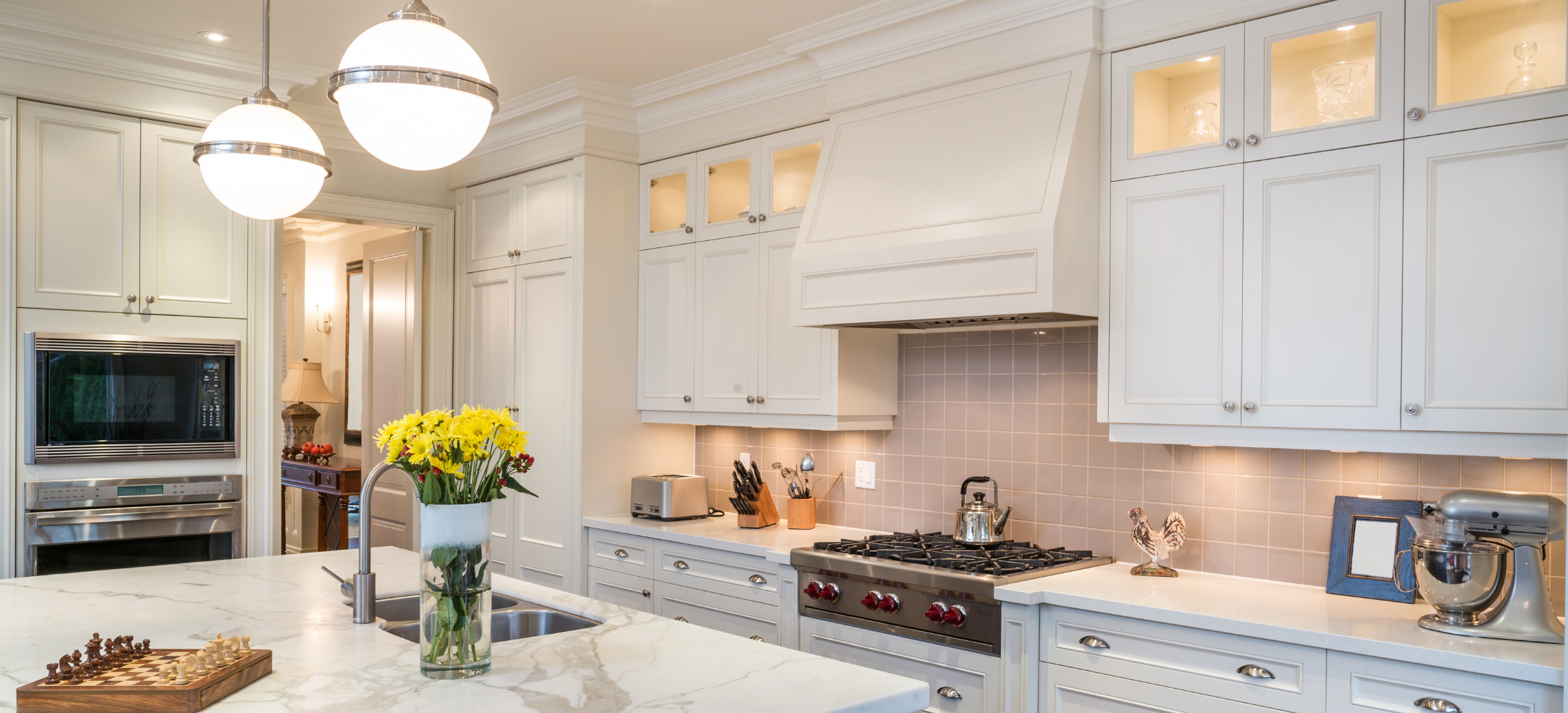 Matching Your Range Hood to Your Kitchen Décor